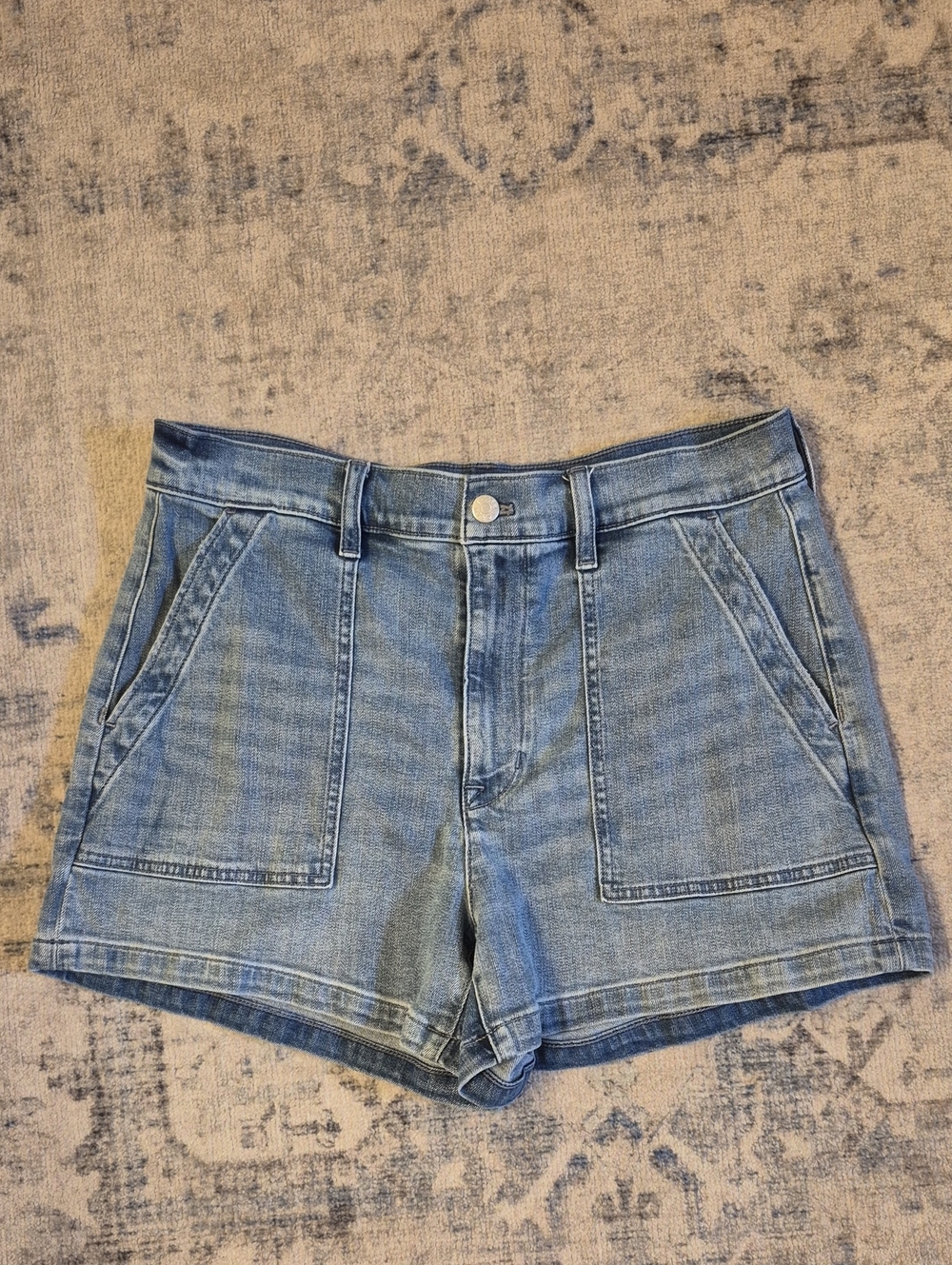 Like New Light Wash J. Crew Denim High-Rise Shorts - 29